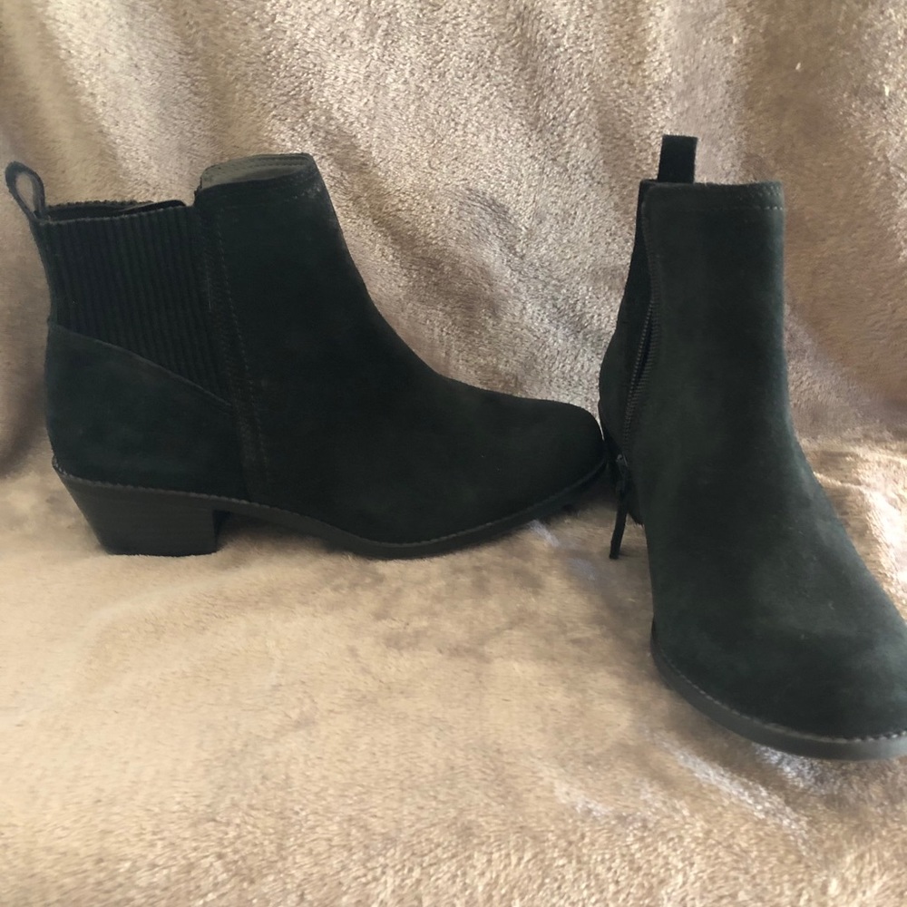 Vionic Booties